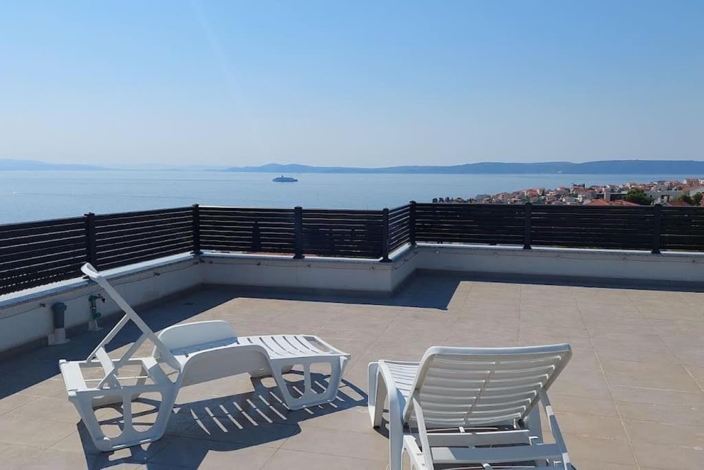 Apartment Vista Oasis With Pool And Terrace Trogir Exteriör bild